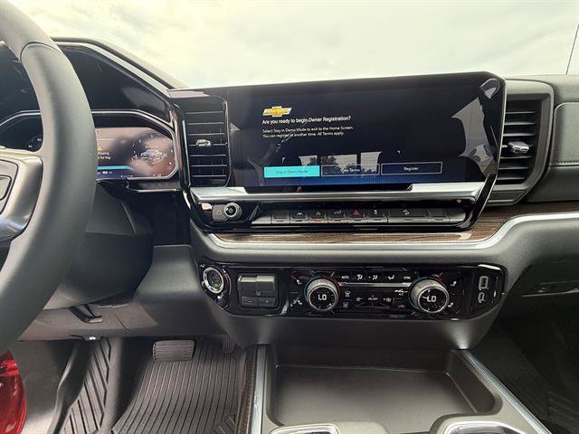 New 2026 Chevrolet Silverado 1500 LT w/ Z71 Off-Road Package AWD/4WD image 13