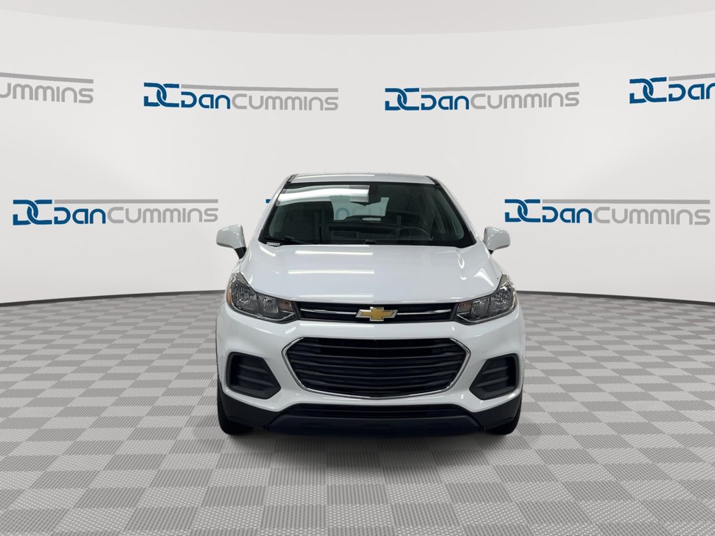 Used 2020 Chevrolet Trax LS FWD image 3