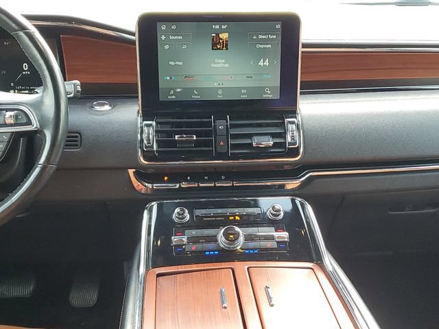 Used 2020 Lincoln Navigator Reserve w/ Luxury Package AWD/4WD image 13