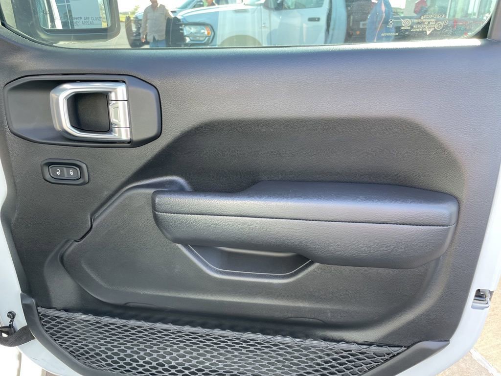 Used 2025 Jeep Gladiator Sport AWD/4WD image 30