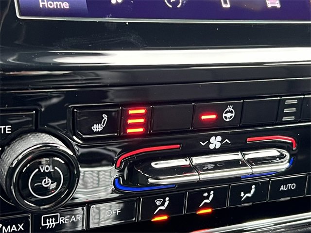 New 2025 Jeep Grand Cherokee Altitude image 25