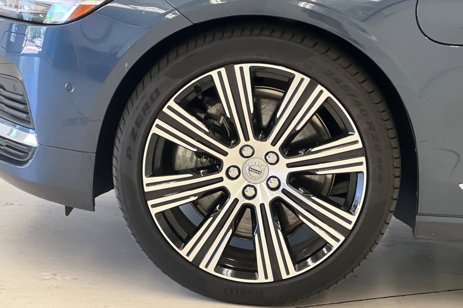 Used 2024 Volvo S90 T8 Ultimate image 27