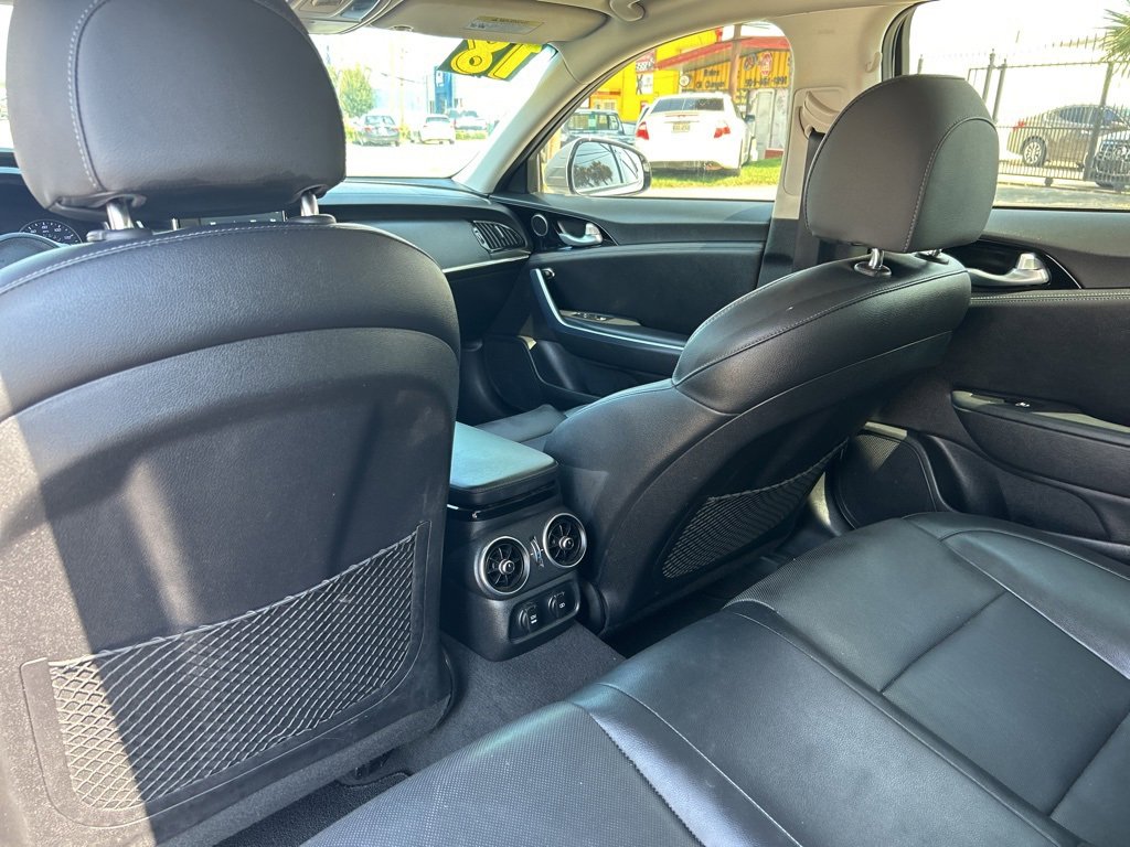 Used 2018 Kia Stinger image 13