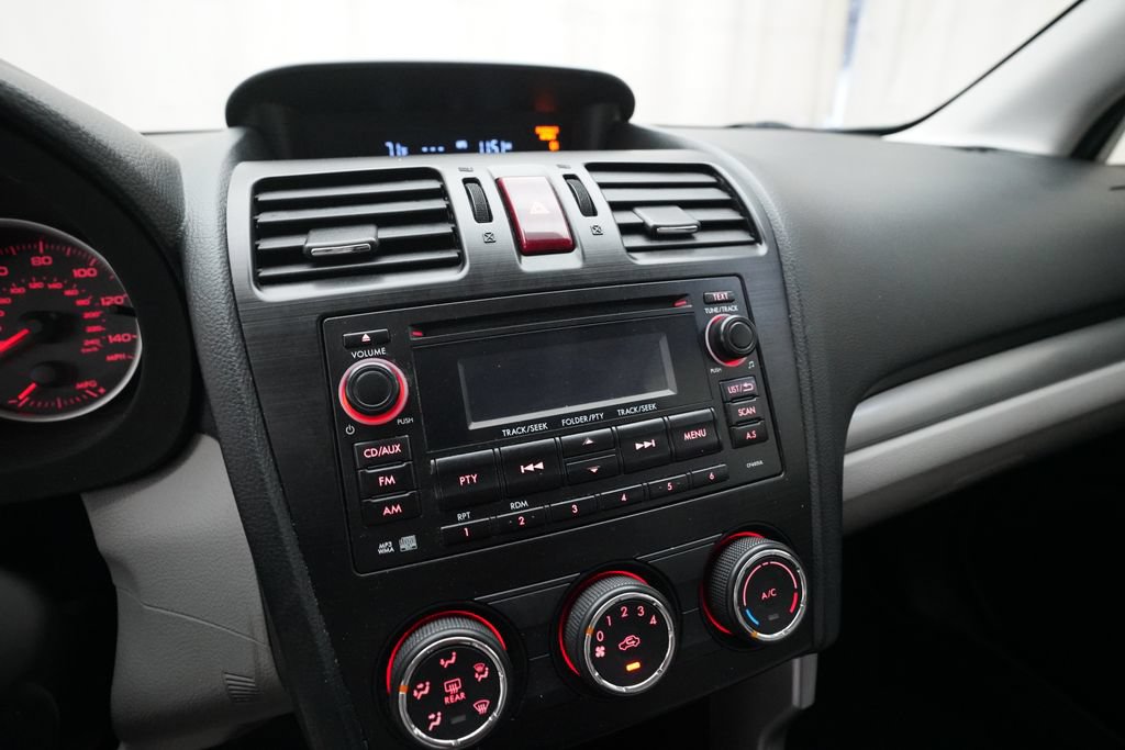 Used 2014 Subaru Forester 2.5i AWD/4WD image 6