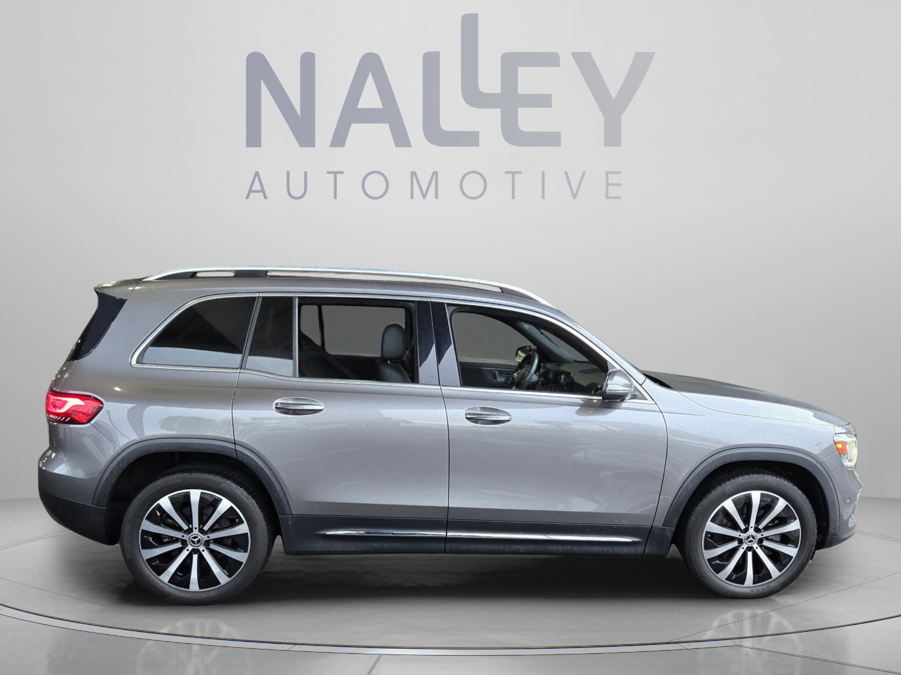 Used 2021 Mercedes-Benz GLB 250 4MATIC image 5