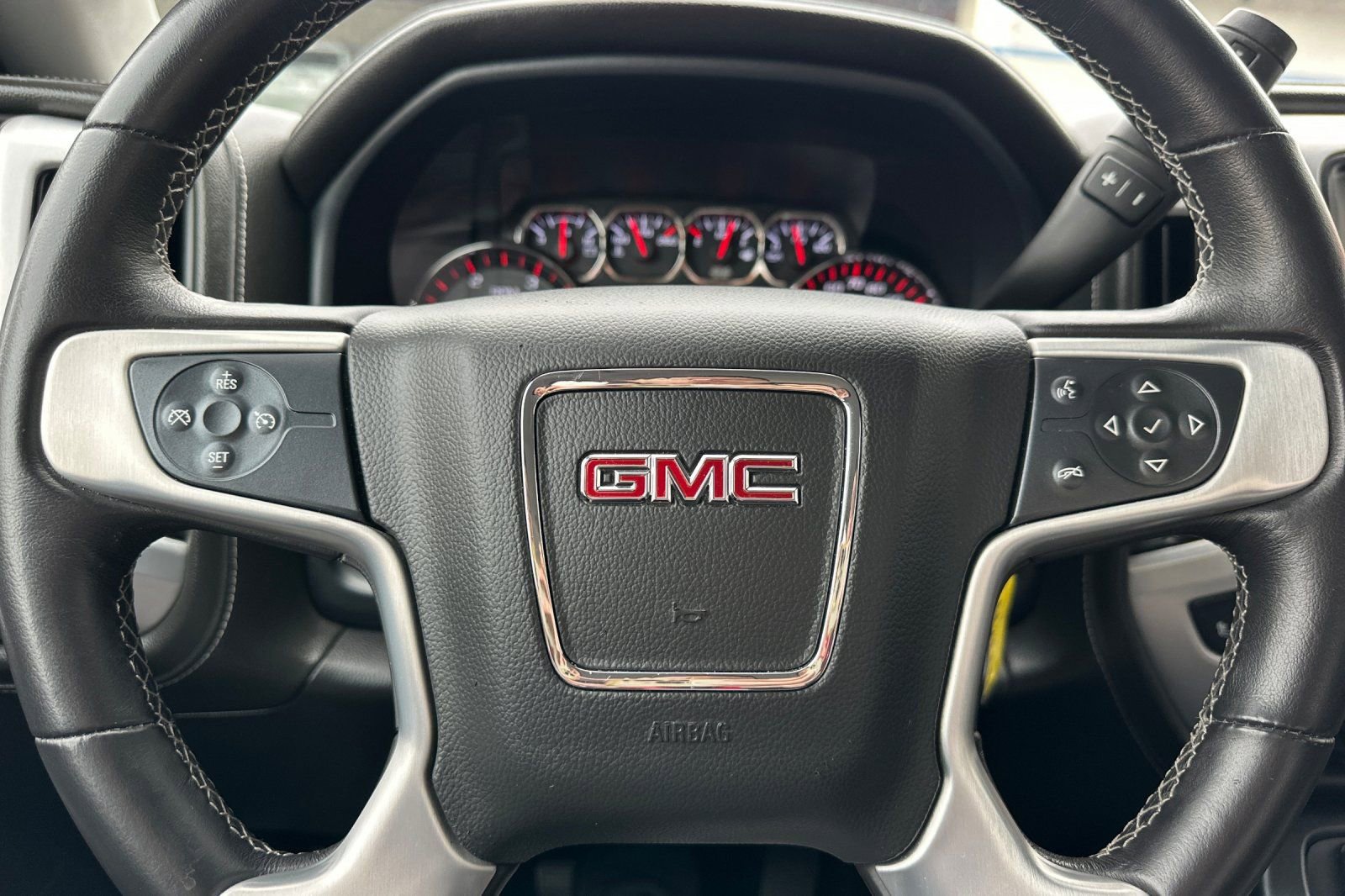 Certified 2016 GMC Sierra 2500 SLT w/ Duramax Plus Package AWD/4WD image 29