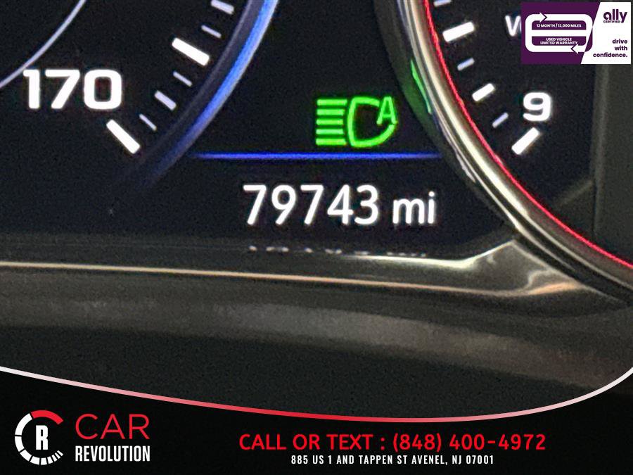 Used 2023 Chevrolet Traverse Premier FWD image 30
