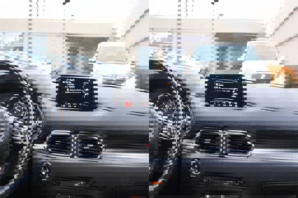 Used 2017 MAZDA CX-5 Touring image 17