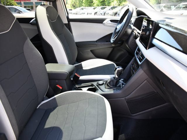 New 2026 Volkswagen Taos SE AWD/4WD image 30