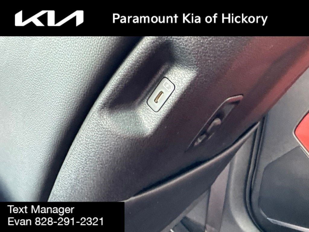 Used 2024 Kia Sportage SX AWD/4WD image 16