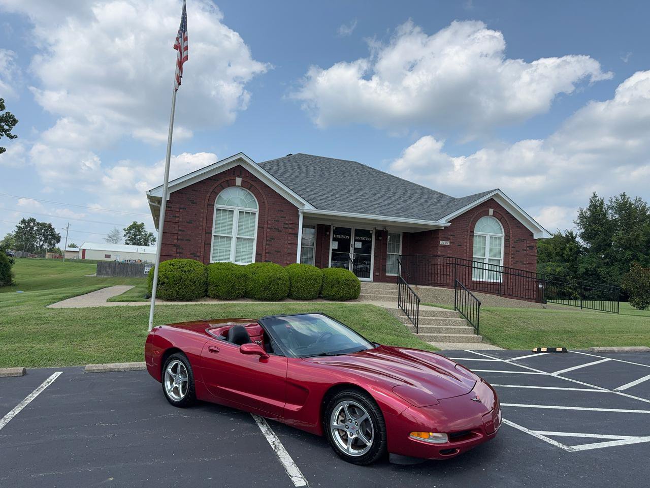 Used 2004 Chevrolet Corvette Convertible w/ Preferred Equipment Group RWD image 11
