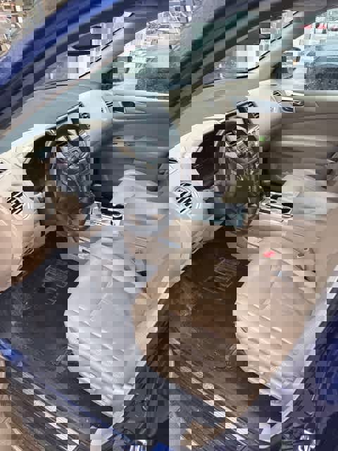 Used 2019 Nissan Pathfinder SL w/ Cargo Package image 10