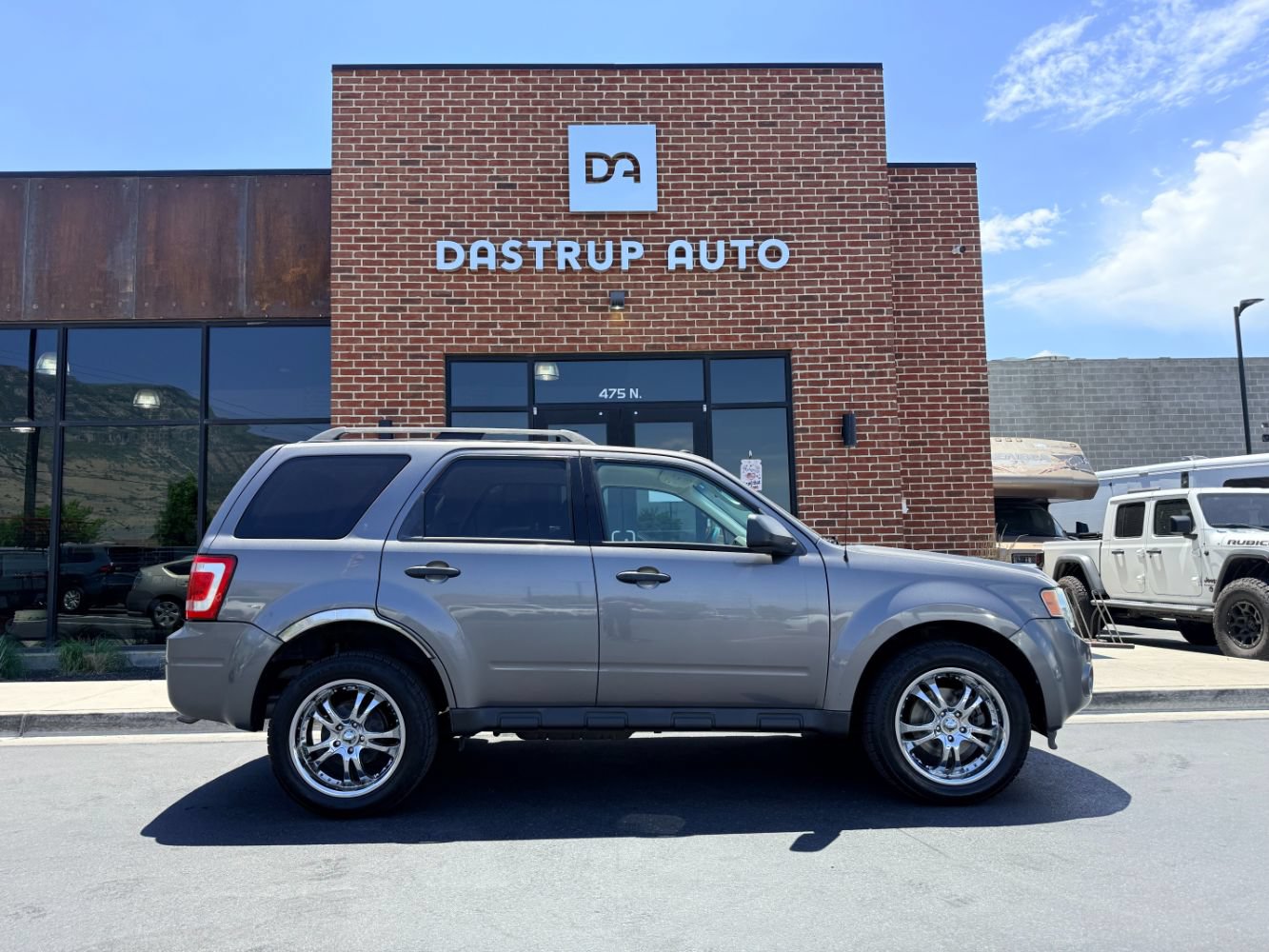 Used 2010 Ford Escape XLT FWD image 8