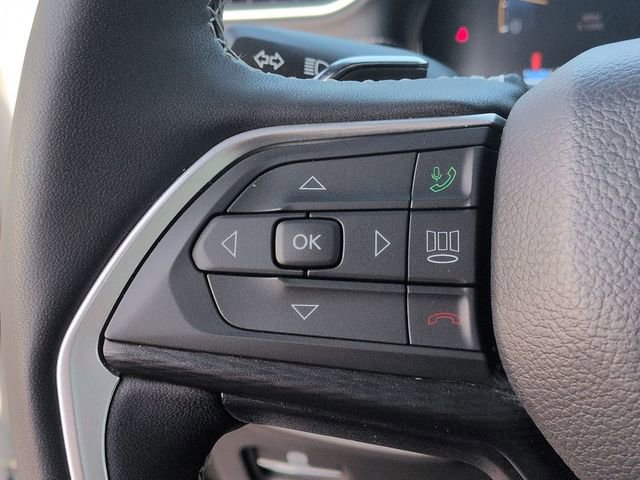 Certified 2025 Jeep Grand Cherokee Altitude image 18