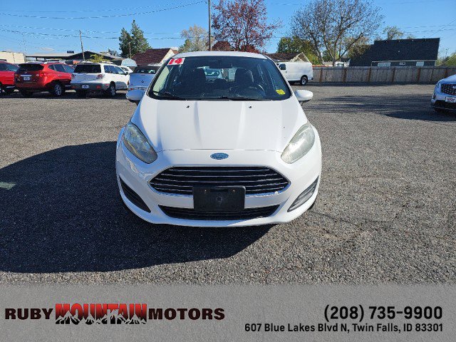 Used 2014 Ford Fiesta SE FWD image 2