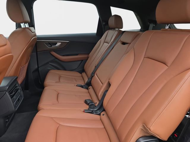 Used 2025 Audi Q7 3.0T Premium w/ Convenience Package image 18