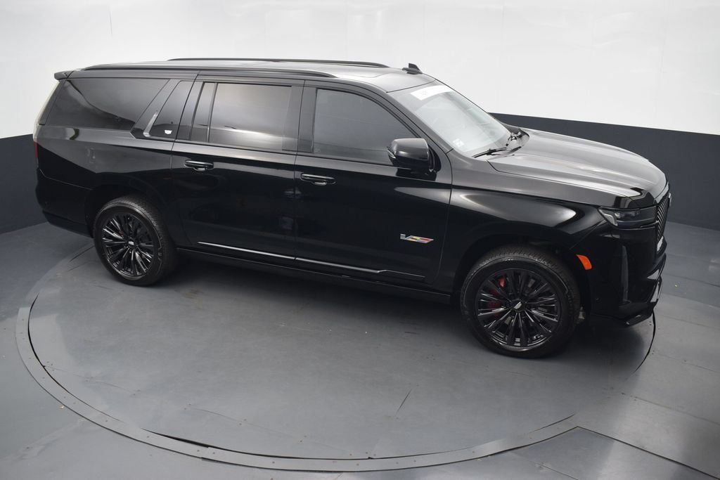 Certified 2023 Cadillac Escalade ESV V w/ Heavy-Duty Trailer Package AWD/4WD image 51