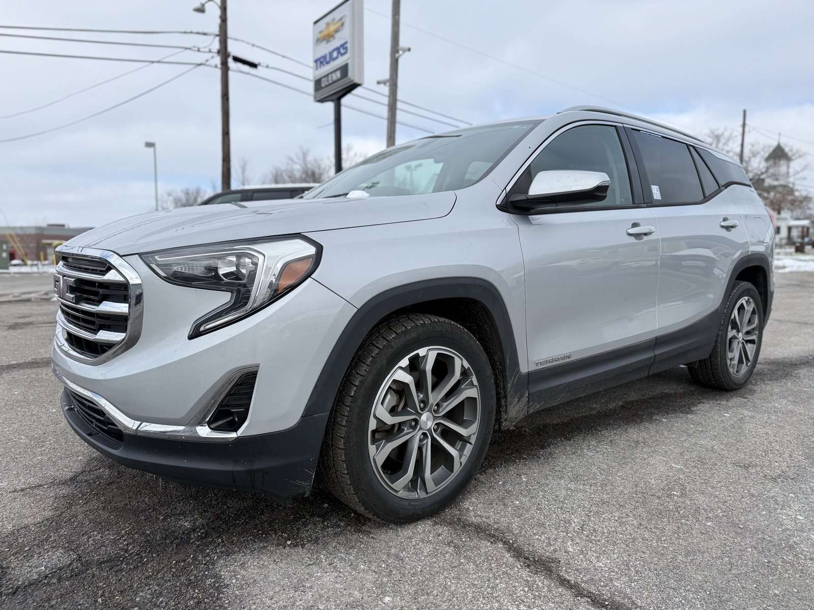 Used 2019 GMC Terrain SLT image 2