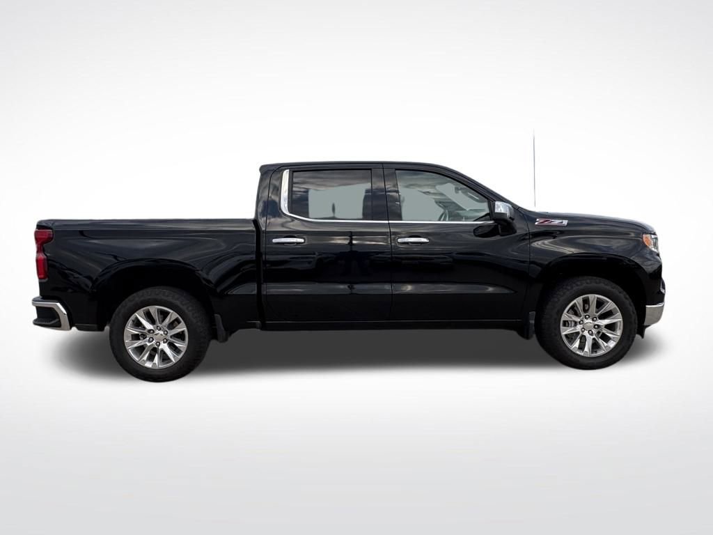 Used 2023 Chevrolet Silverado 1500 LTZ w/ LTZ Premium Package image 8