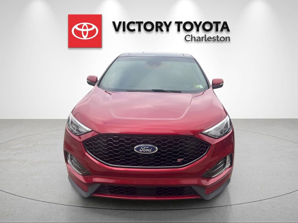 Used 2019 Ford Edge ST image 2