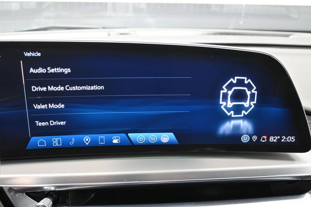 Used 2024 Cadillac Lyriq Sport AWD/4WD image 25