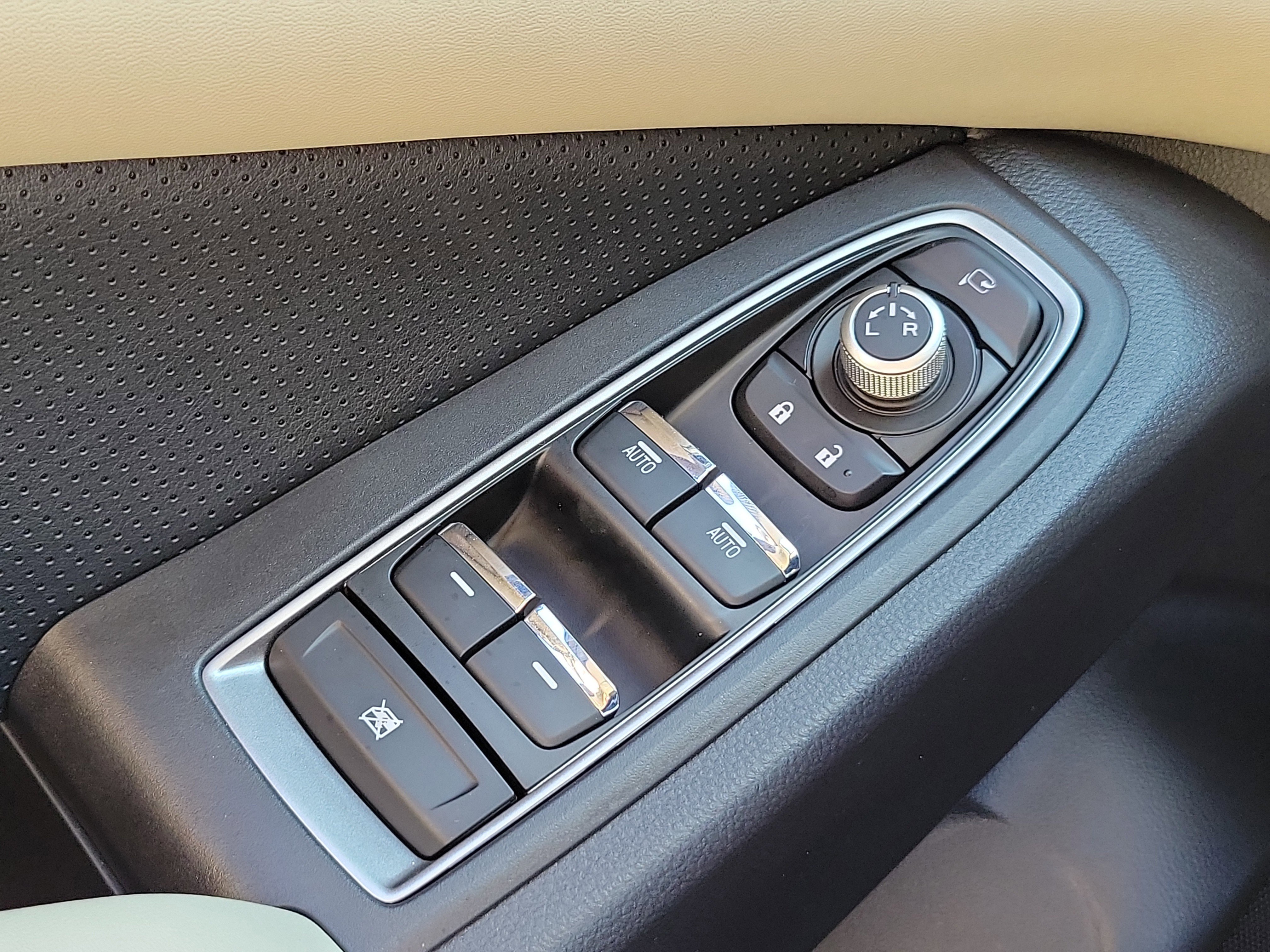 Certified 2025 Subaru Ascent Limited image 26