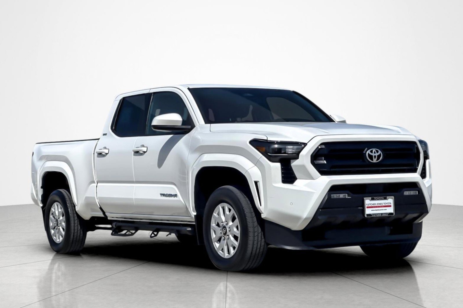 Certified 2024 Toyota Tacoma SR5 image 7