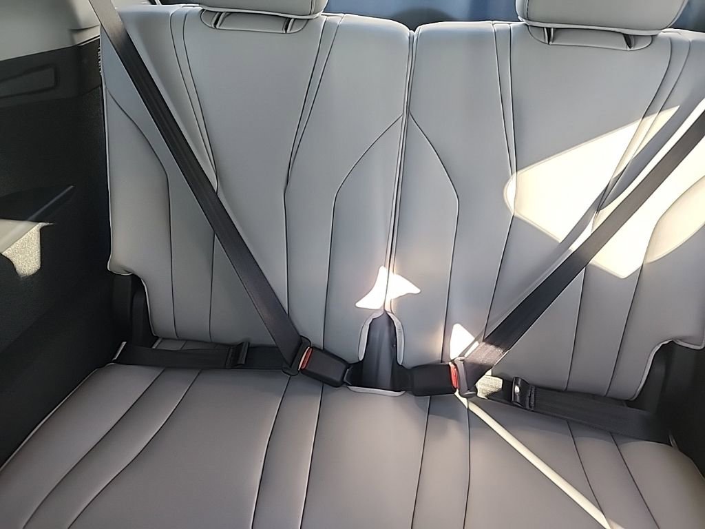 Certified 2026 Acura MDX w/ Technology Package image 29