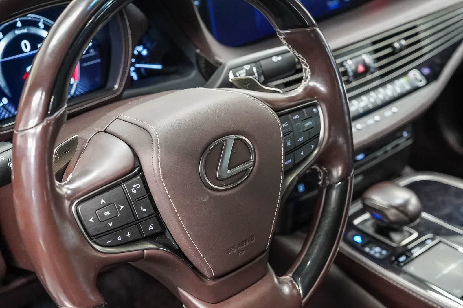 Used 2020 Lexus LS 500 w/ Interior Upgrade Package RWD image 21