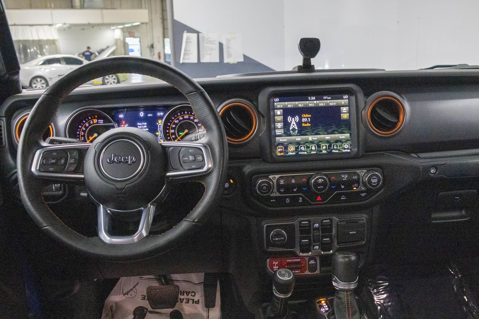 Used 2023 Jeep Gladiator Mojave w/ LED Lighting Group AWD/4WD image 29
