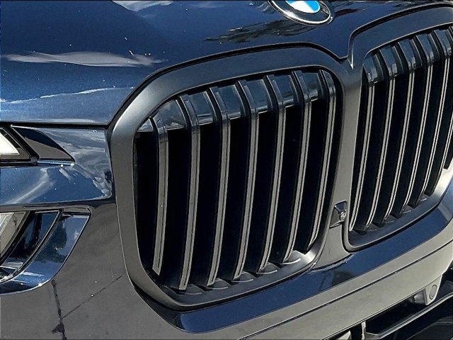 Used 2025 BMW X7 xDrive40i w/ M Sport Package AWD/4WD image 28