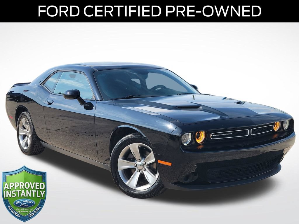 Used 2019 Dodge Challenger SXT RWD video 1