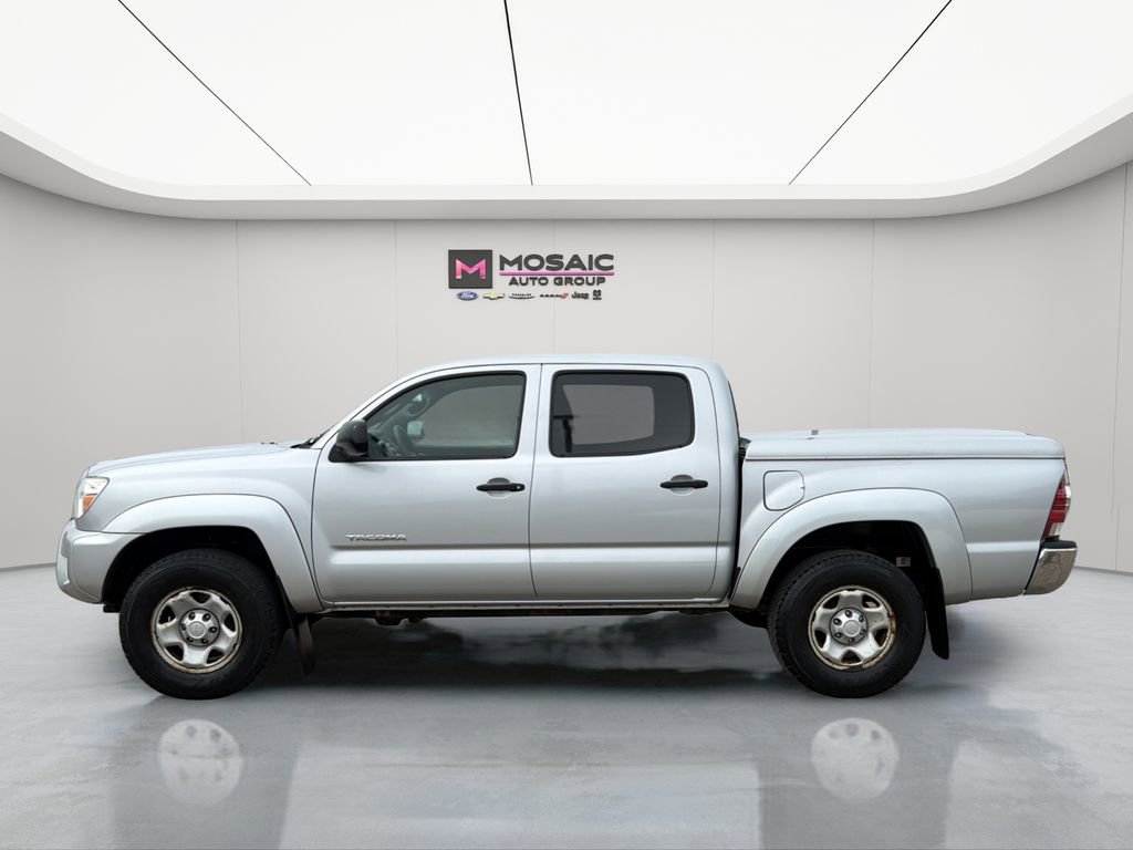 Used 2012 Toyota Tacoma 4x4 Double Cab w/ SR5 Pkg image 4
