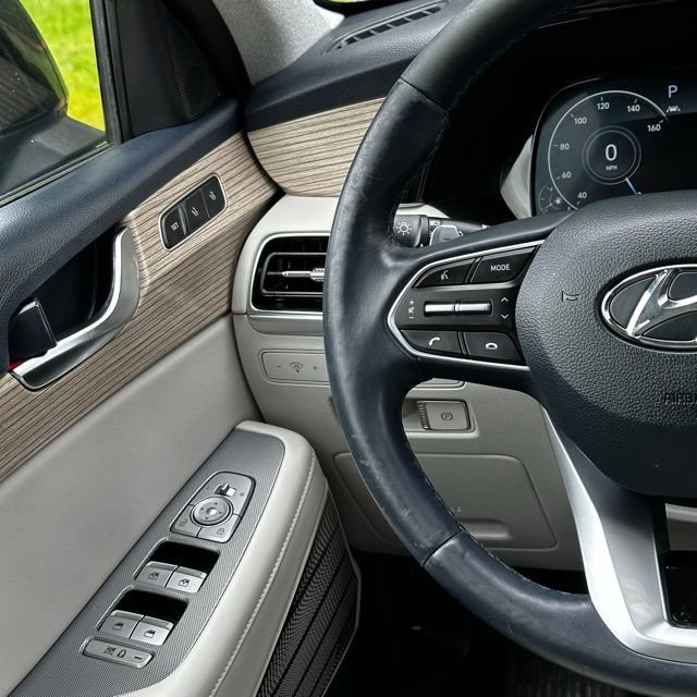 Used 2021 Hyundai Palisade Limited w/ Cargo Package AWD/4WD image 31