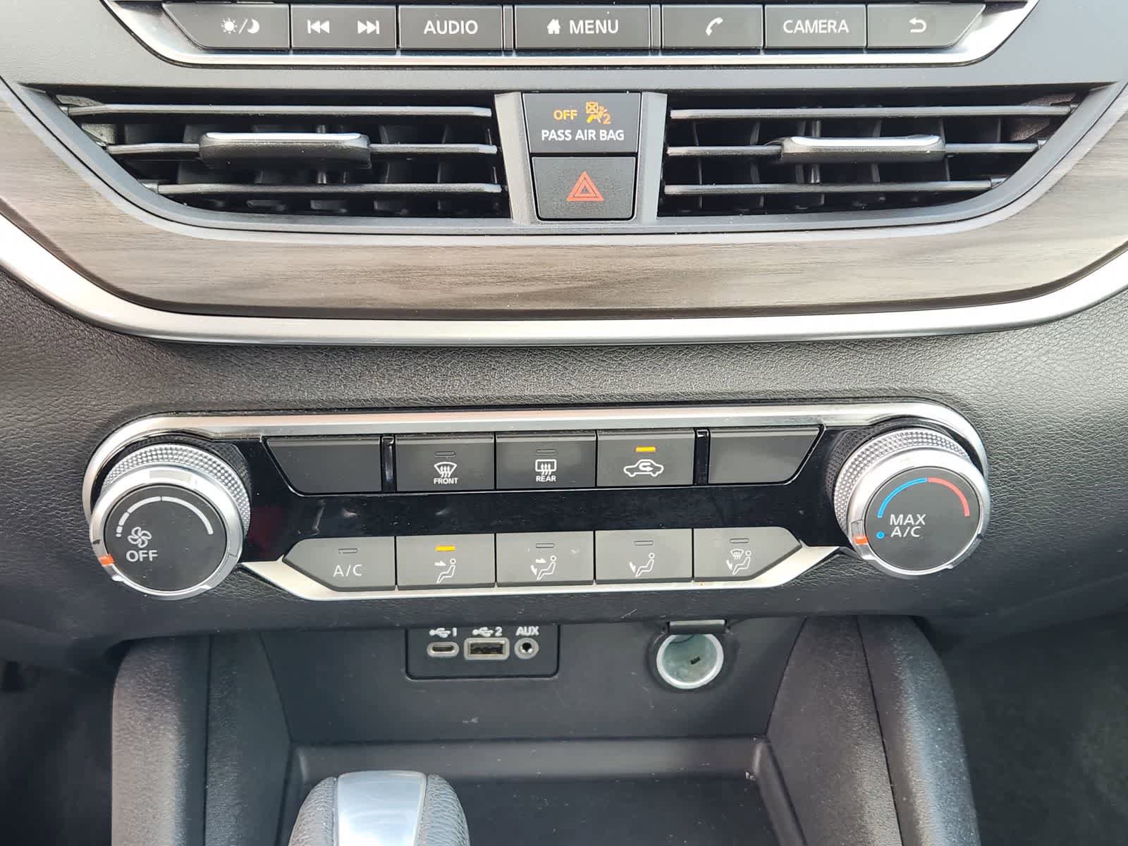Used 2025 Nissan Altima 2.5 SV FWD image 17