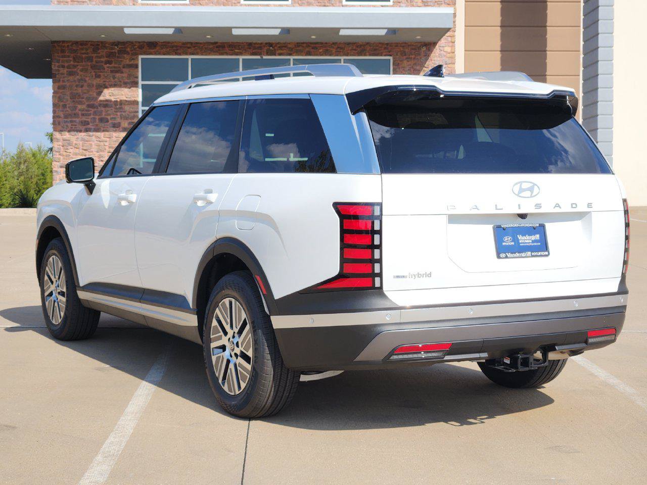 New 2027 Hyundai Palisade SEL Premium FWD image 3