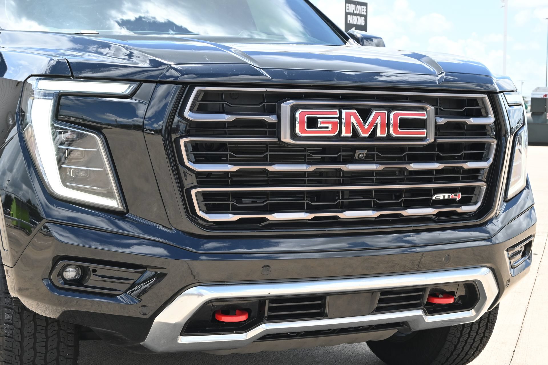 Used 2026 GMC Yukon XL AT4 Ultimate AWD/4WD image 29