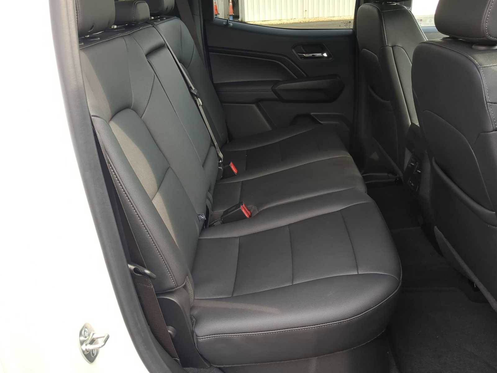 Used 2024 GMC Canyon Elevation w/ Elevation Premium Package image 26