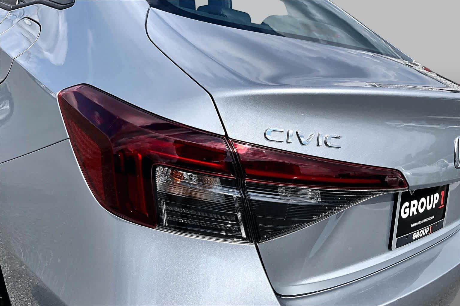 Used 2025 Honda Civic Sport image 29