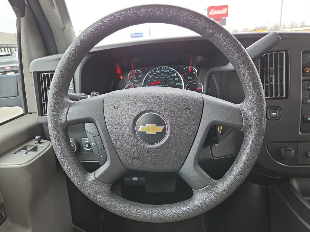 Used 2020 Chevrolet Express 3500 LT w/ LT Preferred Equipment Group image 16