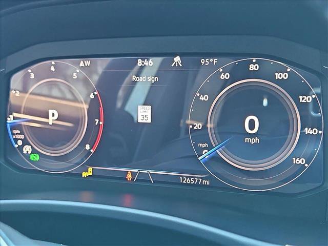 Used 2022 Volkswagen Atlas Cross Sport SEL R-Line AWD/4WD image 15