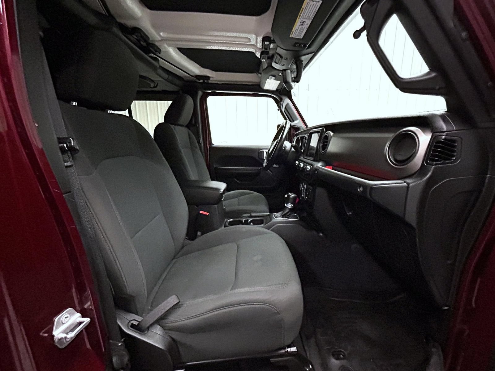 Used 2021 Jeep Gladiator Sport AWD/4WD image 15
