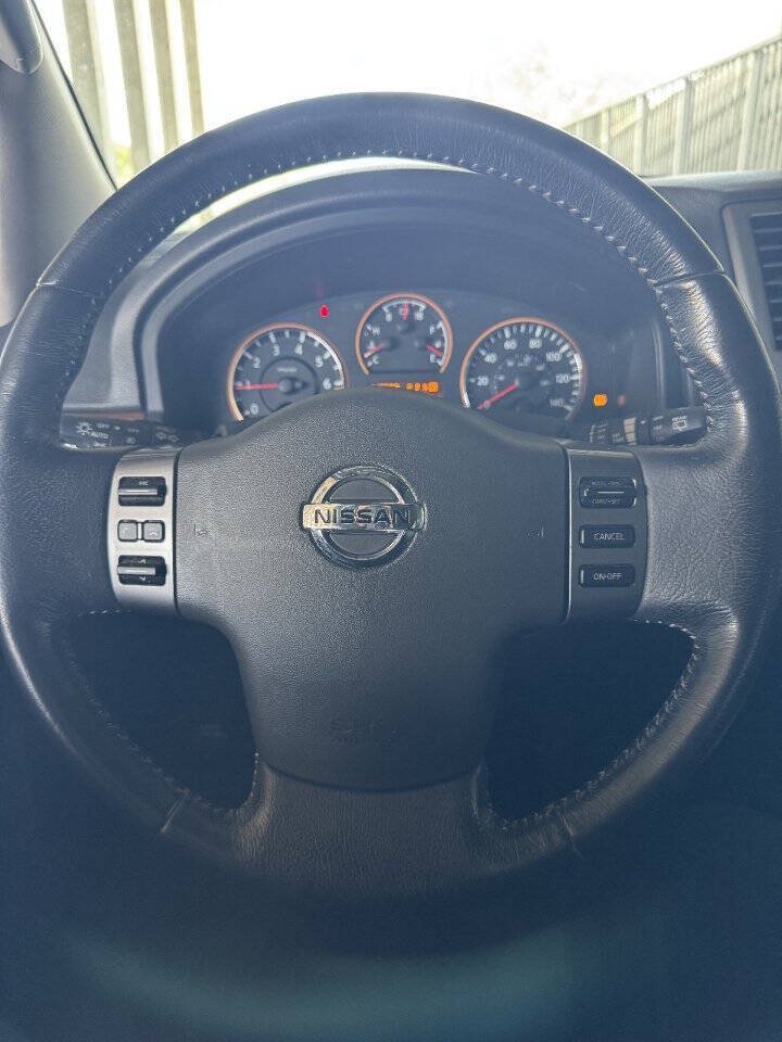 Used 2010 Nissan Armada Titanium RWD image 10