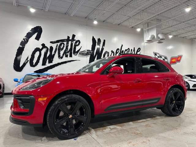 Used 2023 Porsche Macan AWD/4WD image 23