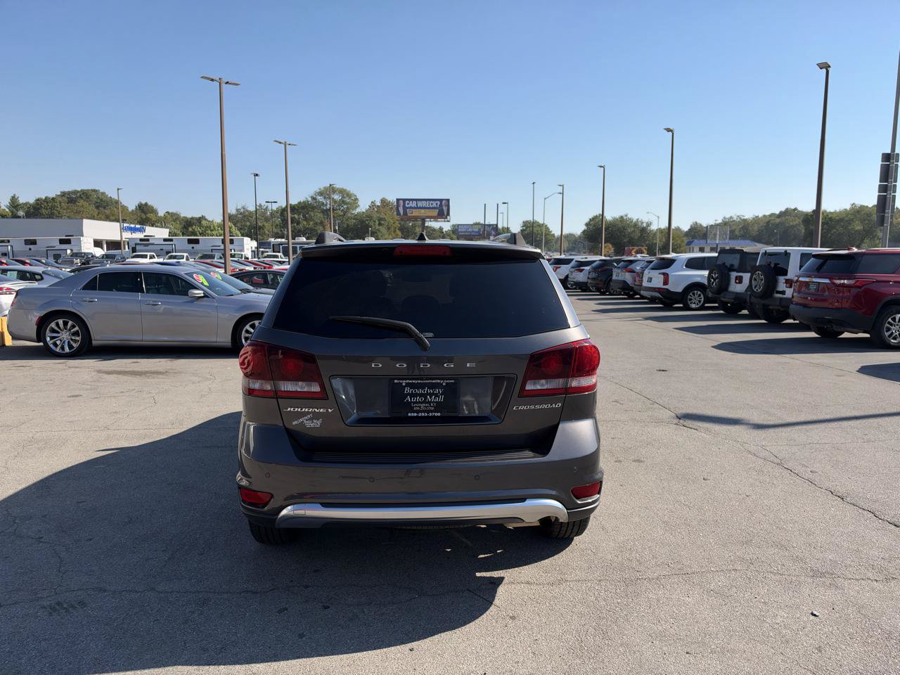 Used 2020 Dodge Journey Crossroad FWD image 4