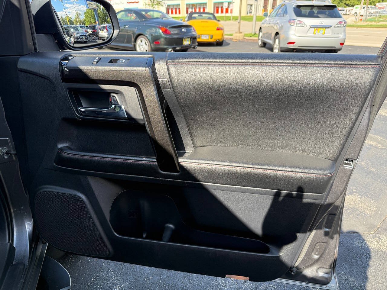 Used 2014 Toyota 4Runner Trail AWD/4WD image 39