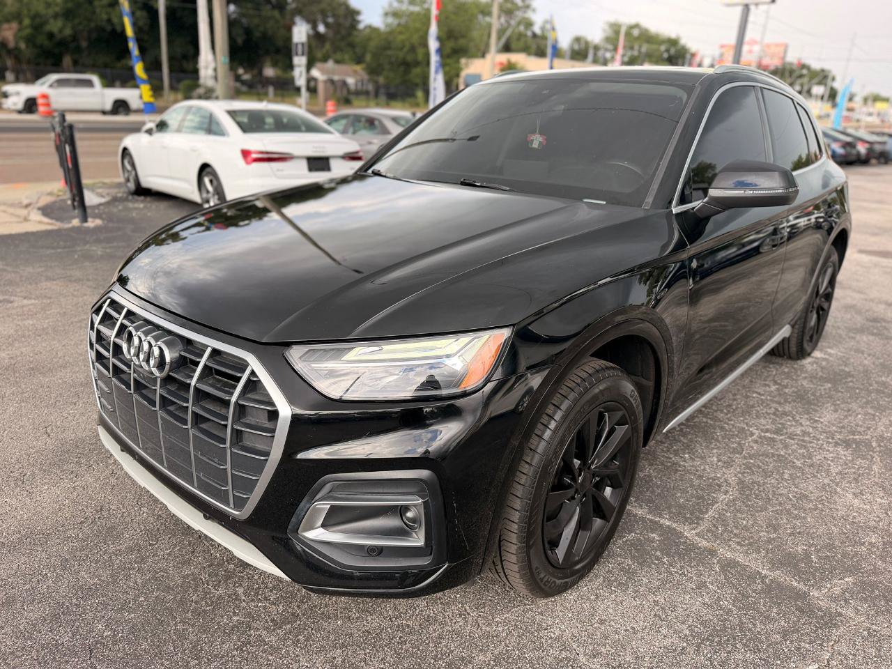Used 2021 Audi Q5 2.0T Premium Plus AWD/4WD image 2