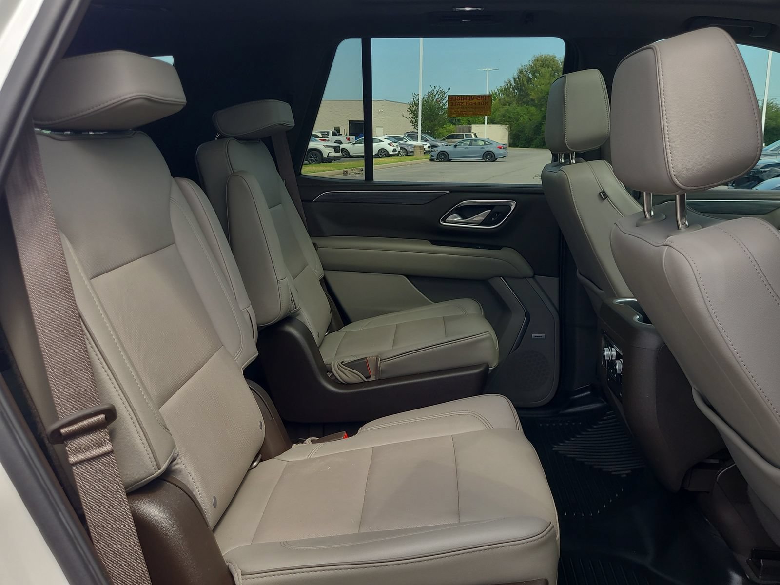 Used 2022 GMC Yukon SLT AWD/4WD image 19