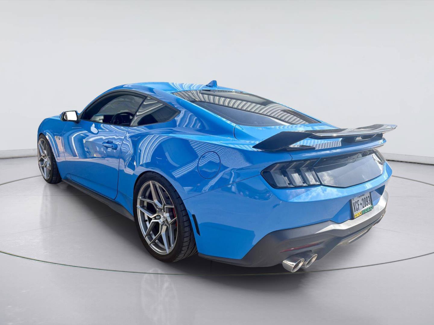 Used 2025 Ford Mustang GT RWD image 9