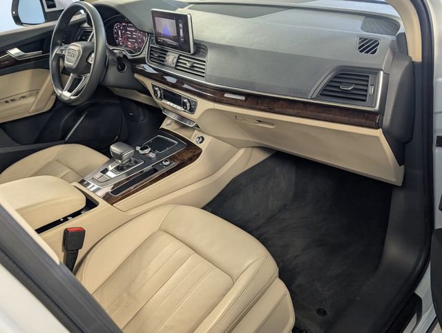 Used 2020 Audi Q5 2.0T Premium Plus w/ Premium Plus Package image 16